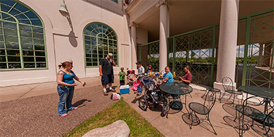 Southwest of Como Lakeside Pavilion