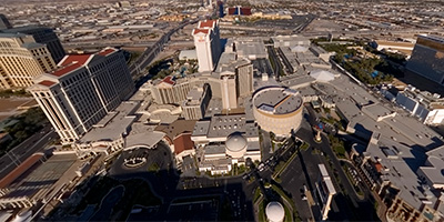 Between Caesars Palace and the Imperial Palace